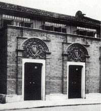 中共一大會址——上海法租界望志路106號（今興業(yè)路76號）